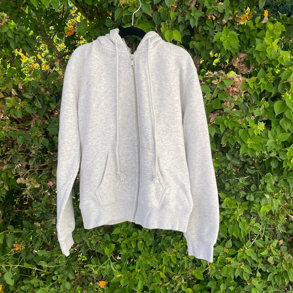 BRANDY MELVILLE zip up